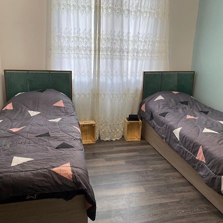 Lovely 2-Bedroom Apartment Near Ayb School Dilidzjan Buitenkant foto